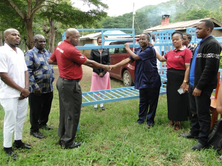 SAME KAYA SACCOS YARUDISHA FADHIRA KWA JAMII KWA KUTOA MSAADA WA VIFAA NA MAITAJI MUHIMU 