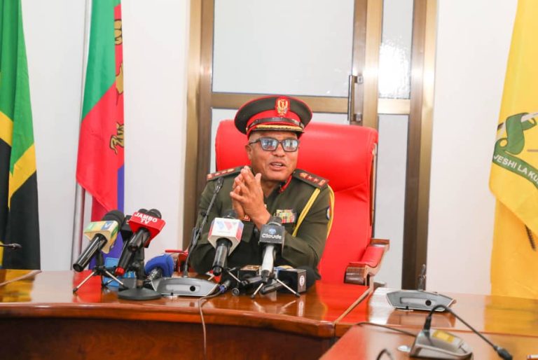 JKT YAWAITA WAHITIMU KIDATO CHA SITA KUJIUNGA NA MAFUNZO YA JKT KWA MUJIBU WA SHERIA