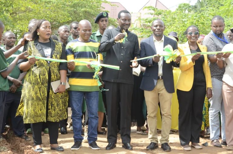 MBUNGE KOKA ALETA CHACHU KUBWA YA MAENDELEO KUPITIA FEDHA ZA MFUKO WA JIMBO KWA WANANCHI WAKE