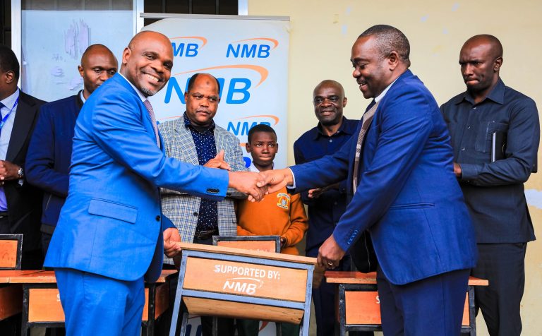 NMB WAZIWEZESHA SHULE 15 ARUSHA VITANDA NA MADAWATI