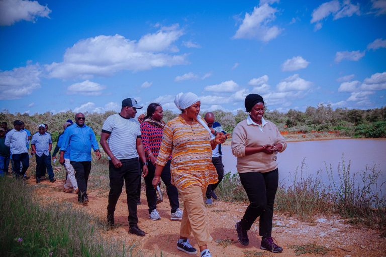 MSOMERA MAJI KUFIKISHWA KATIKA MAKAZI