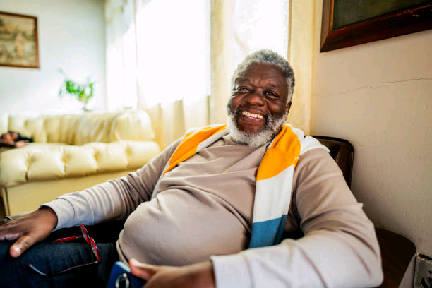 MZEE ALIYEPORWA MILIONI 13.7 AREJESHEWA FEDHA ZAKE KIMIUJIZA