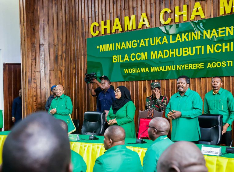 RAIS SAMIA AONGOZA KIKAO CHA HALMASHAURI KUU YA CCM (WHITE HOUSE) JIJINI DODOMA