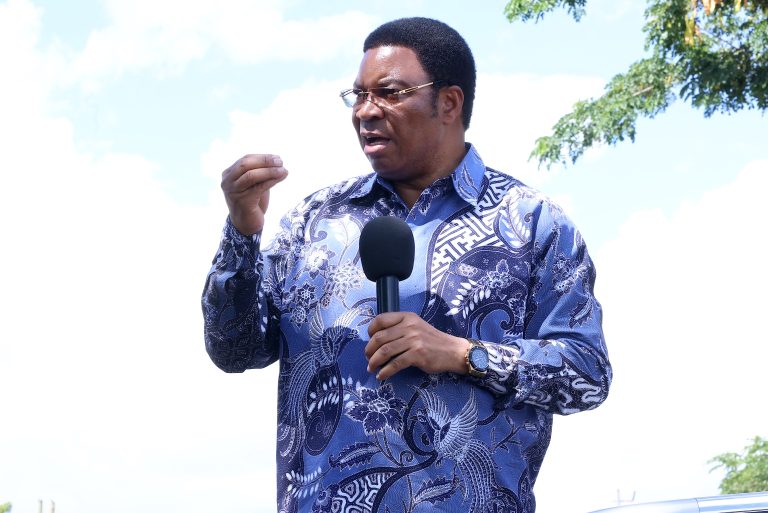 WAZIRI MKUU AKGUA UJENZI WA KITUO CHA MAENDELEO YA MICHEZO MALYA