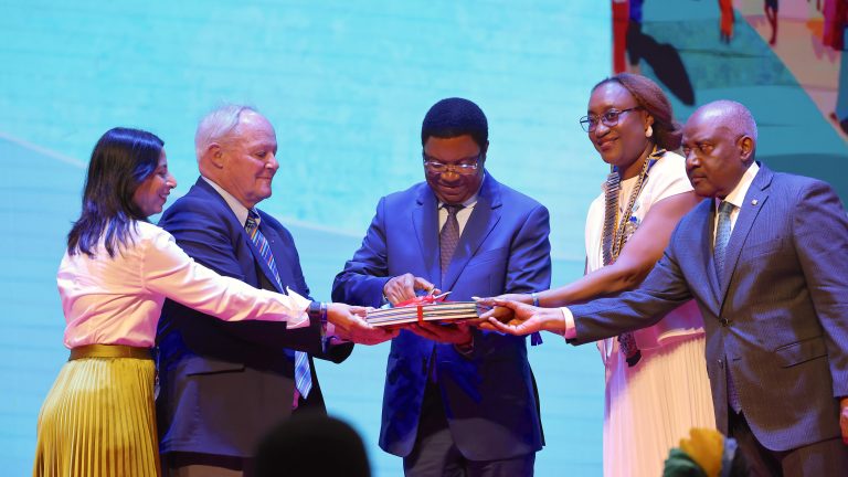WAZIRI MKUU AMWAKILISHA RAIS DKT. SAMIA MKUTANO WA ROTARY INTERNATIONAL