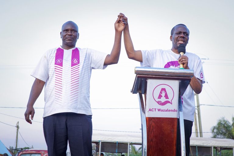 KATA YA BUSINDE YALALAMIKIA MIUNDOMBINU ELIMU NA HUDUMA ZA AFYA
