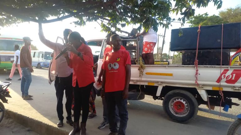 MGOMBEA UBUNGE JIMBO LA KAWE CHAUMA AFANYA KAMPENI YA KIMKAKATI