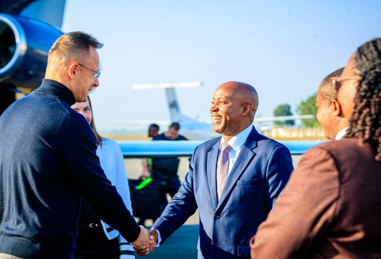 WAZIRI WA MAMBO YA NJE NA BIASHARA WA HUNGARY ATUA NCHINI