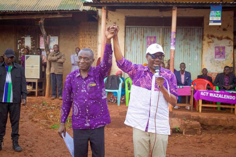 ZITO KABWE AMPIGIA KAMPENI MGOMBEA UBUNGE WA ACT KAKONKO