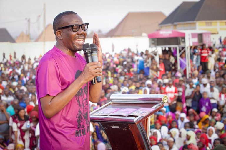 ZITO KABWE AFANYA MKUTANO MKUBWA MWANGA KIGOMA