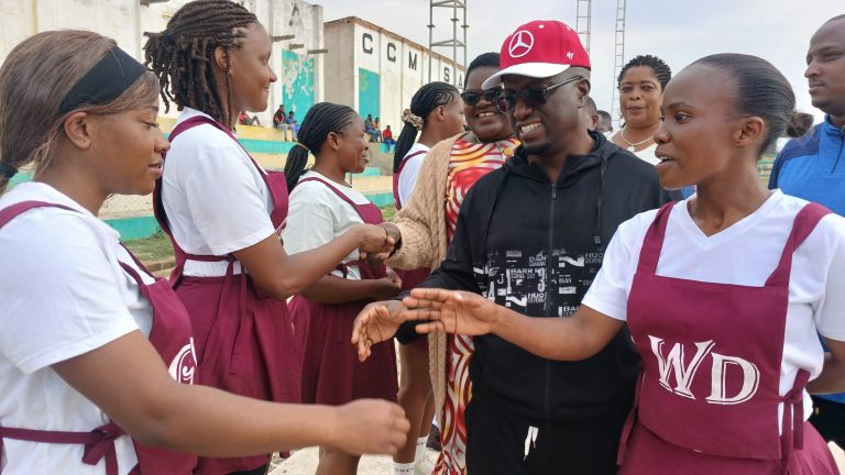 NGAJILO BONANZA 2025 LAFANA IRINGA: MBUNGE NGAJILO ATOA AHADI NZITO ZA MICHEZO NA SANAA