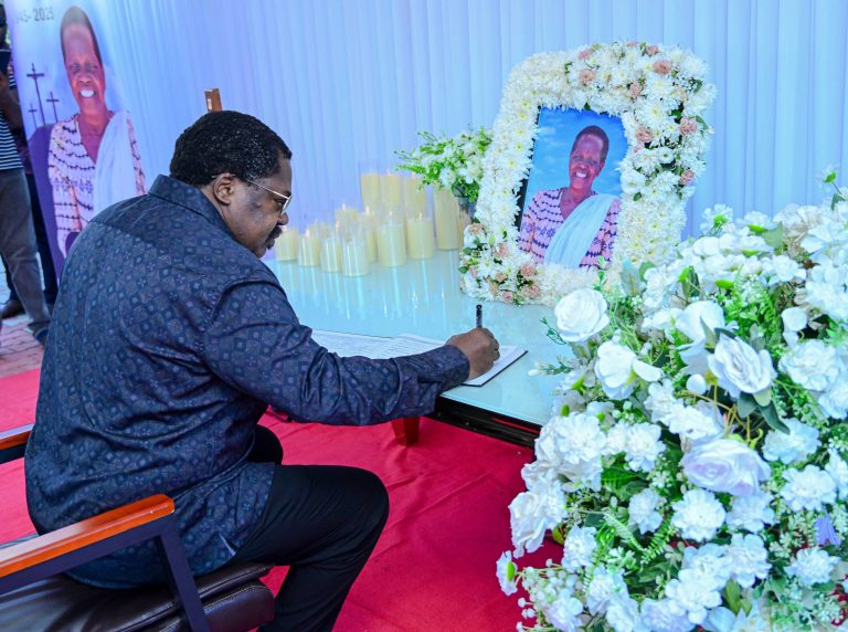 MAKAMU WA RAIS ATOA POLE MSIBA WA BI LAURENCIA MABELLA