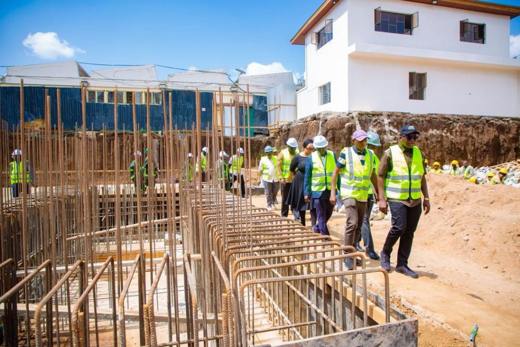 WAZIRI MAVUNDE ATEMBELEA UJENZI WA MRADI WA KITUO.CHA JEMOLOJIA TANZANIA (TGC)