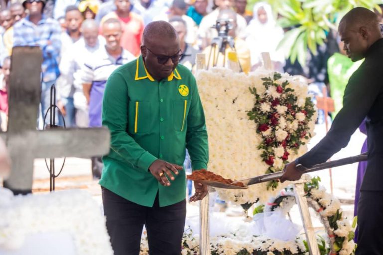 JOHN MONGELA AMWAKILISHA KATIBU MKUU CCM MAZISHI YA JENISTA MHAGAMA