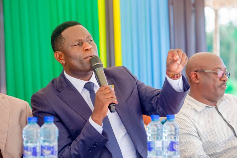 MEYA KIBAHA ASIMAMISHA KIWANDA CHA FORTUNE PAPER KWA UCHAFUZI WA MAZINGIRA
