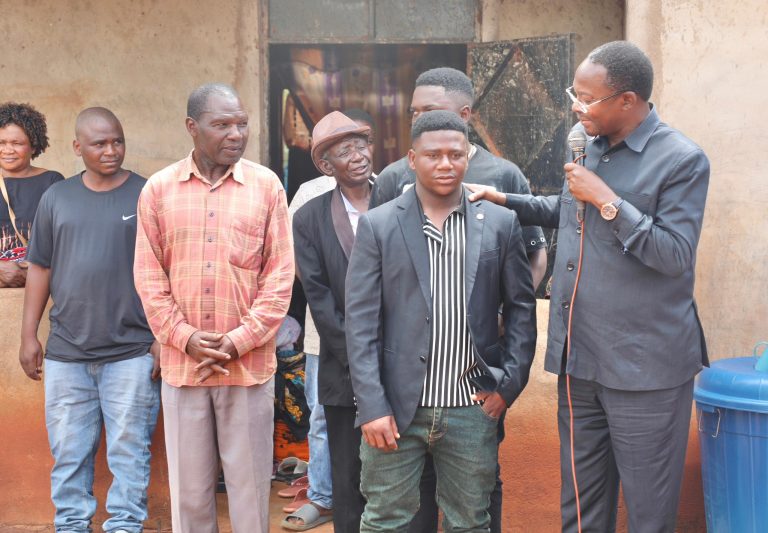 WAZIRI SIMBACHAWENE ASHIRIKI KUPOKEA MWILI WA MARAHEMU MWANGALIMI KISOKWE MPWAPWA