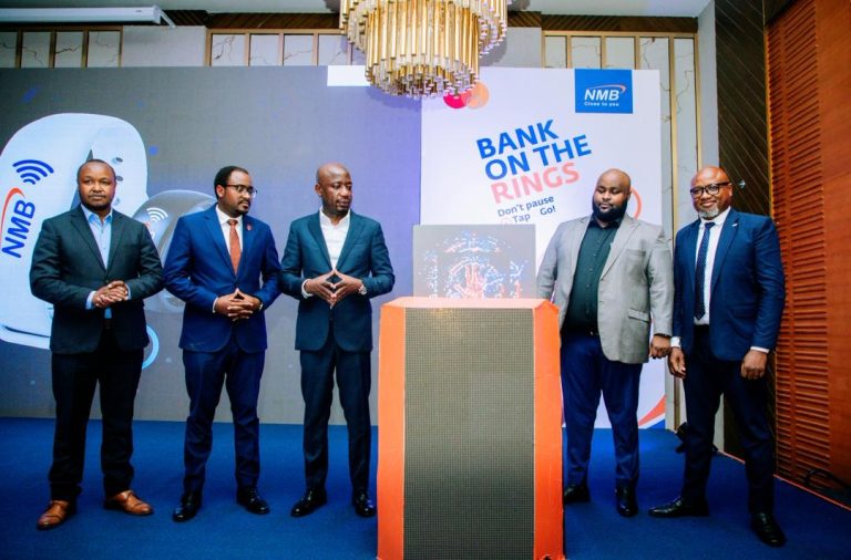 NMB YAWEKA HISTORIA KWA KUWA BENKI YA KWANZA TANZANIA KUZINDUA NMB TAP Wearables 