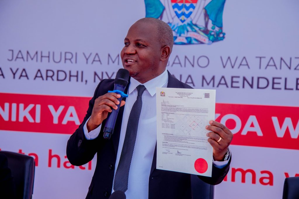NITASIMAMIA KILA MWANANCHI MWENYE UHALALI WA KUMILIKI ARDHI, ANAPATA HATI YAKE: NAIBU WAZIRI MMUYA