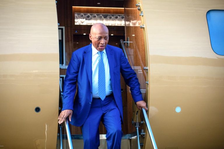 RAIS WA CAF AWASILI TANZANIA