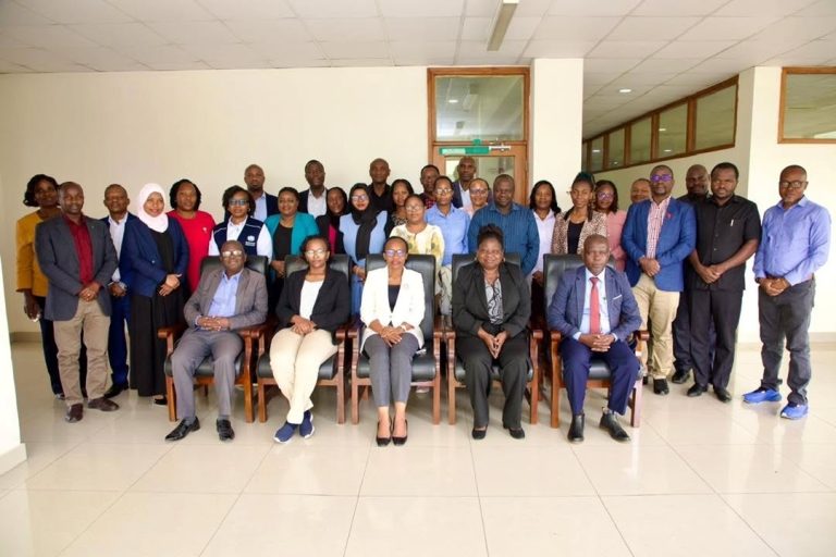 MTOTO WAKO AKIPATA CHANJO ANAJIKINGA NA MAGONJWA 