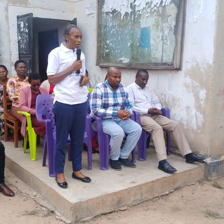 KAMPENI YA UPANDAJI MITI YAZINDULIWA KWA KISHINDO KATA YA MSHINDO, IRINGA