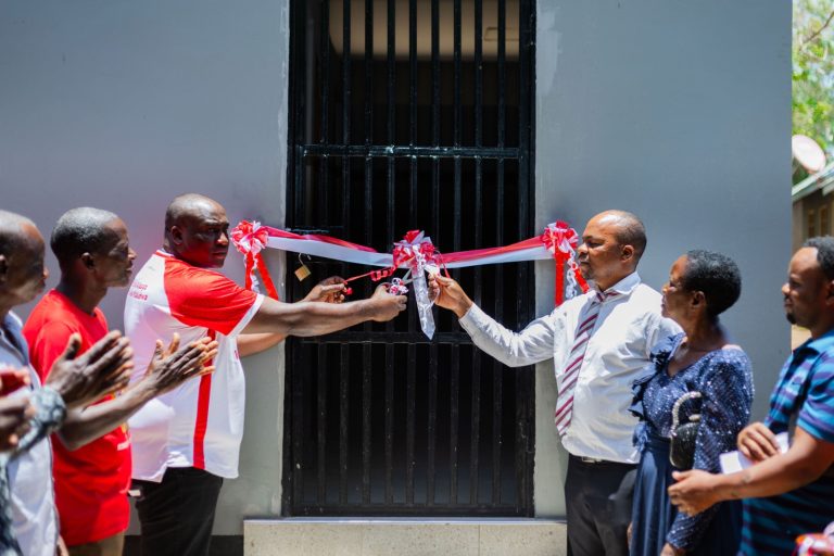 VODACOM TANZANIA FOUNDATION YAKABIDHI MIUNDOMBINU YA VYOO KWA SHULE MBILI WILAYANI BUTIAMA NA BARIADI