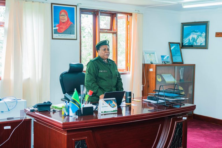 UTT – AMIS WAKWEA MLIMA KILIMANJARO KUCHAGIZA UTALII WA NDANI
