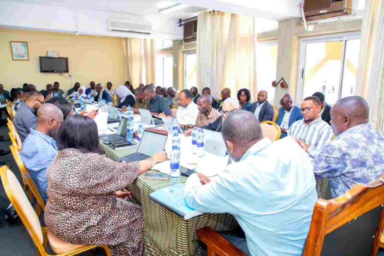 KAMATI YA MIUNDOMBINU YAPITISHA RANDAMA YA BAJETI WIZARA YA UJENZI 2026/2027, YAPONGEZA MIKAKATI YA KUPUNGUZA FOLENI