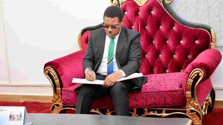 DKT. MWIGULU KUMWAKILISHA RAIS SAMIA ,MAZISHI YA LUKUVI