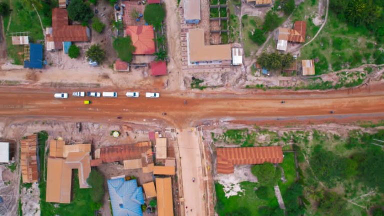 TARURA YATEKELEZA UJENZI WA KM 56 ZA BARABARA ZA LAMI ILALA KUPITIA DMDP II
