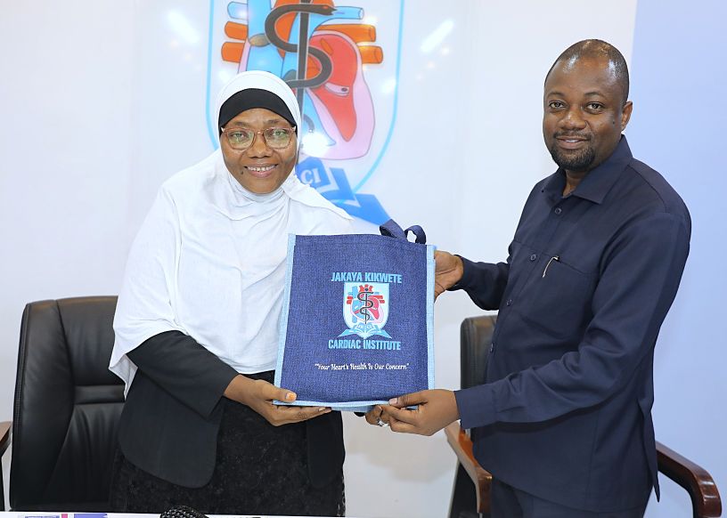 JKCI DAR GROUP WAPIMA WANAWAKE ZAIDI YA 200 SARATANI YA SHINGO YA KIZAZI NA MATITI