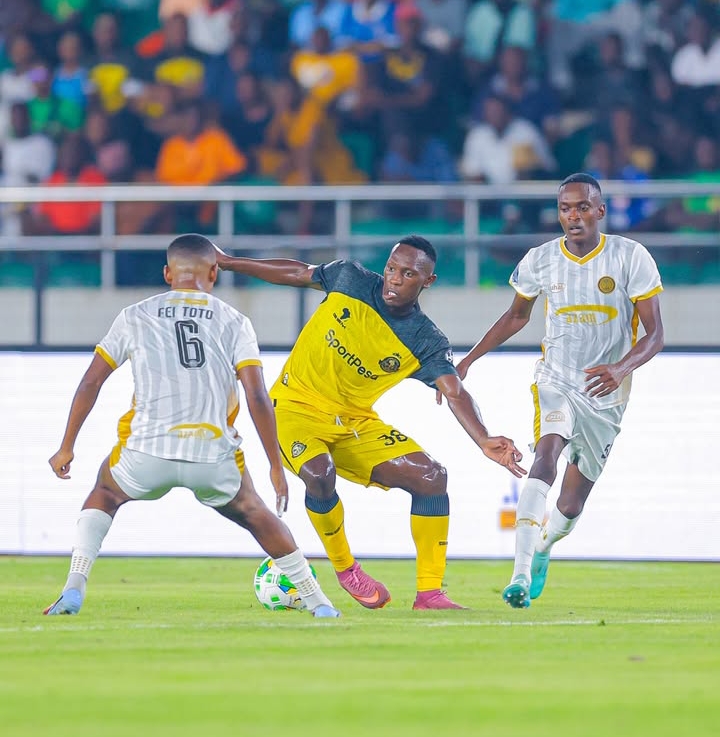AZAM FC WAIBANA YANGA SC