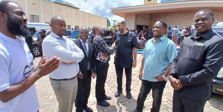 WENGI WAMNENEA MAZURI MHESHIMIWA WILLIAM LUKUVI — VIONGOZI, WANASIASA, WASANII NA WAFANYABIASHARA WATOA POLE NA SIFA KWA KAZI ZAKE