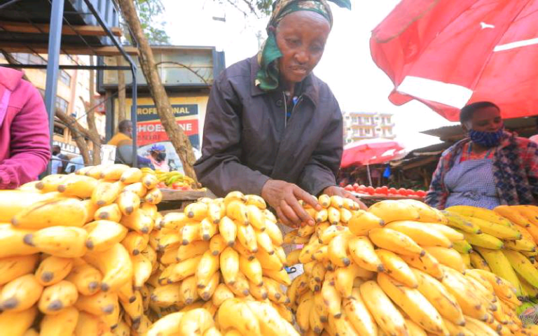 WATU WALINICHEKA NILIPOANZA BIASHARA YA NDIZI, LAKINI SIKU MOJA NILIPATA FAIDA AMBAYO ILIYOWASHANGAZA WOTE