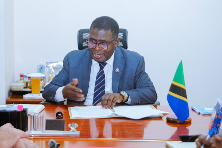 MHE. MUNDE AHIMIZA UTEKELEZAJI WA MRADI WA MADINI YA GRAPHITE MOROGORO