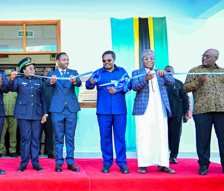 MAKAMU WA RAIS AZINDUA OFISI ZA UHAMIAJI WILAYA YA KATI UNGUJA ZANZIBAR