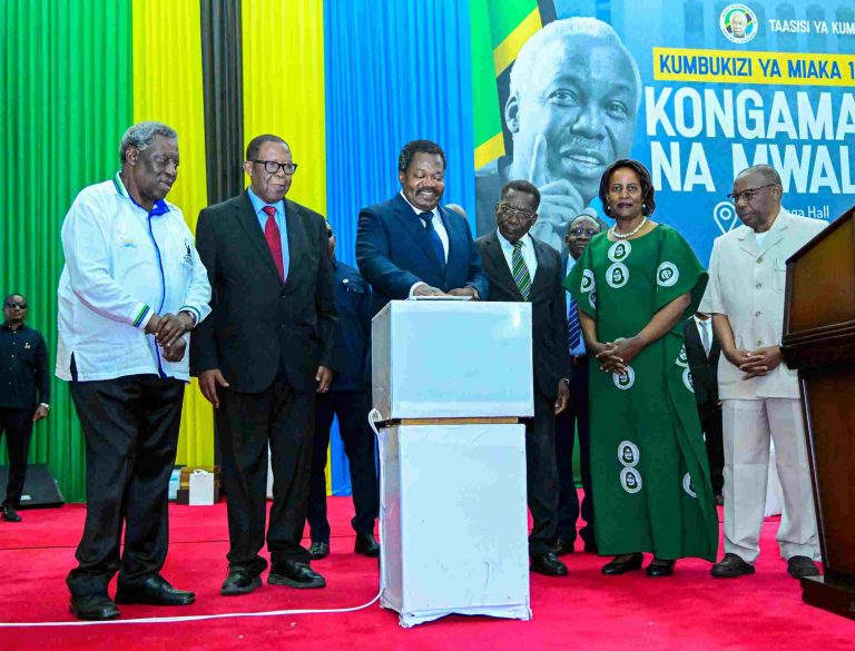 MAKAMU WA RAIS AFUNGUA KONGAMANO LA VIJANA KATIKA KUMBUKIZI YA KUZALIWA KWA BABA WA TAIFA MWL. NYERERE