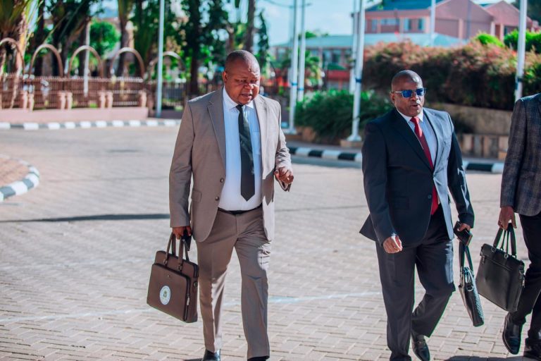 WAZIRI PROF. SHEMDOE AKIWASILI BUNGENI KUSIKILIZA HOTUBA YA BAJETI YA WAZIRI MKUU 2026/2027