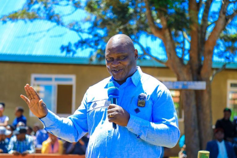 WAZIRI CHONGOLO AWATANGAZIA NEEMA WAKULIMA WA IDOFI, KUNUFAIKA NA MRADI WA UMWAGILIAJI EKARI 1,300