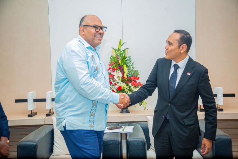 WAZIRI KOMBO AKUTANA NA WAZIRI WA SINGAPORE KUIMARISHA UHUSIANO NA USHIRIKIANO WA KIUCHUMI