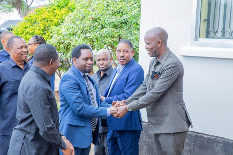SERIKALI KUJENGA BWALO LA KISASA SHULE YA SEKONDARI LONGIDO