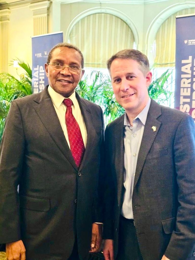 CHUO KIKUU CHA HARVARD CHA MAREKANI KUINGIA USHIRIKIANO WA MATUMIZI YA AKILI MNEMBA (AI) NA CHUO KIKUU CHA DAR ES SALAAM