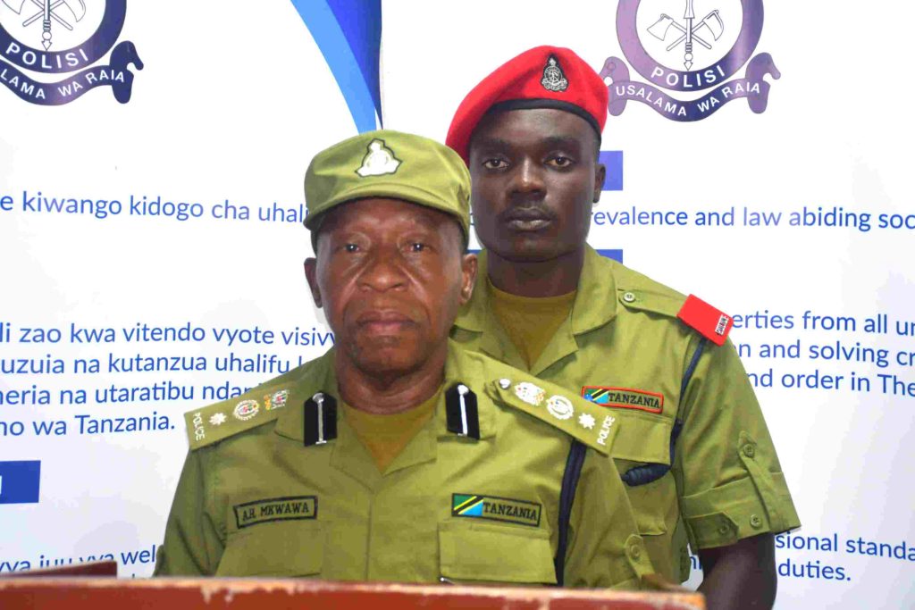 WATANO WASHIKILIWA KWA TUHUMA ZA WIZI WA MAGARI MKOANI MBEYA