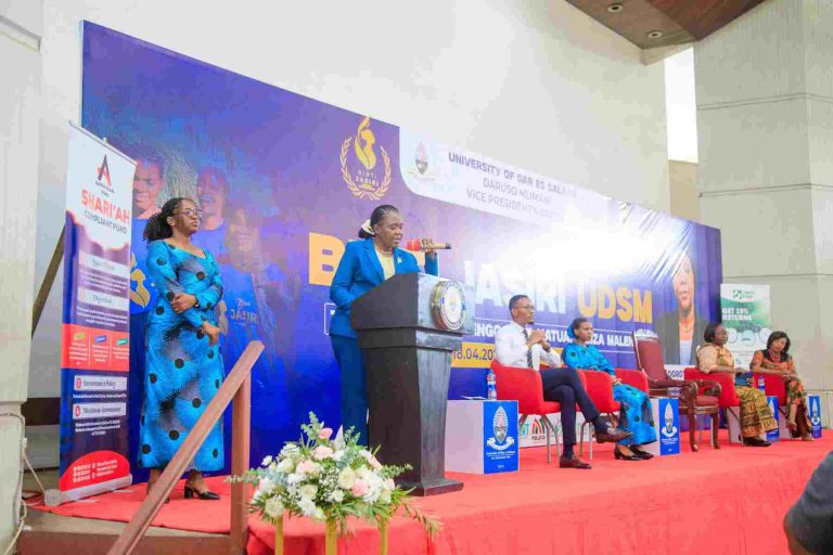 WAZIRI GWAJIMA AWAFUNDA MABINTI JASIRI UDSM