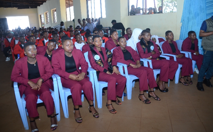 SHULE YA SEKONDARI AGUSTIVO YAFANYA MAHAFALI YA 16 YA KIDATO CHA SITA,WADAU WAMPONGEZA MMILIKI JOSEPG MDAKA MAPUNDA KWA KUANZISHA SHULE HIYO INAYOFANYA VIZURI KITAALUMA