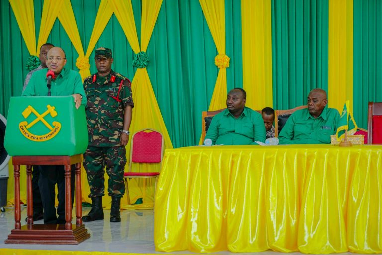 DK.MWINYI : AZITAKA KAMATI ZA MAADILI ZA CCM KUFANYA KAZI KWA UFANISI.
