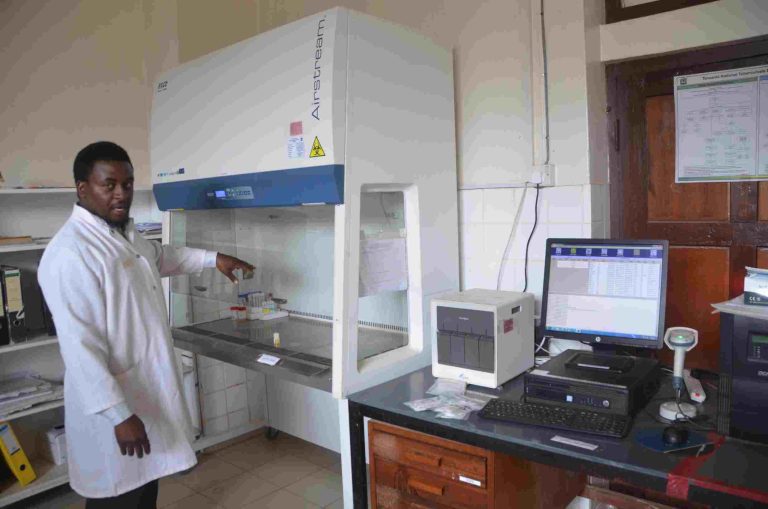 HOSPITALI YA LITEMBO YAIOMBA JAMII KUJITOLEA DAMU KILA WANAPOKWENDA HOSPITALI