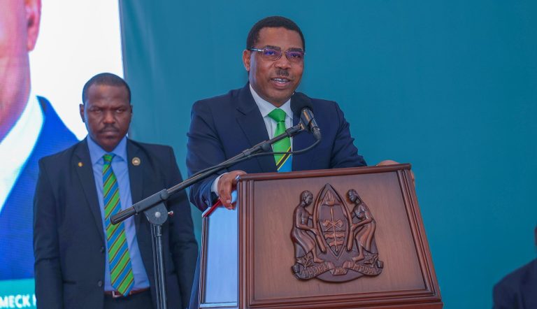 WAZIRI MKUU ASISITIZA USHIRIKIANO WA KIKANDA KUKABILIANA NA UHALIFU WA KIMATAIFA, AANGAZIA NAFASI YA TEKNOLOJIA