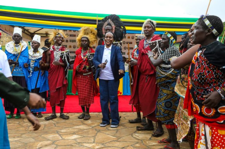 KIZAZI KIPYA CHARITHISHWA URITHi WA DUNIA AFRIKA NGORONGORO