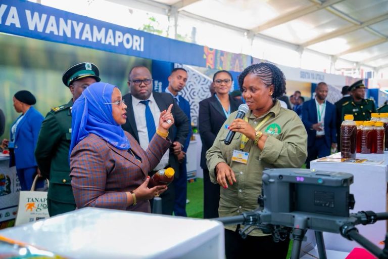 DKT. KIJAJI ATEMBELEA BANDA LA TFS KATIKA VIUNGA VYA BUNGE JIJINI DODOMA